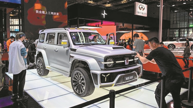 Ο κορωνοϊός φρέναρε το σαλόνι στο Πεκίνο