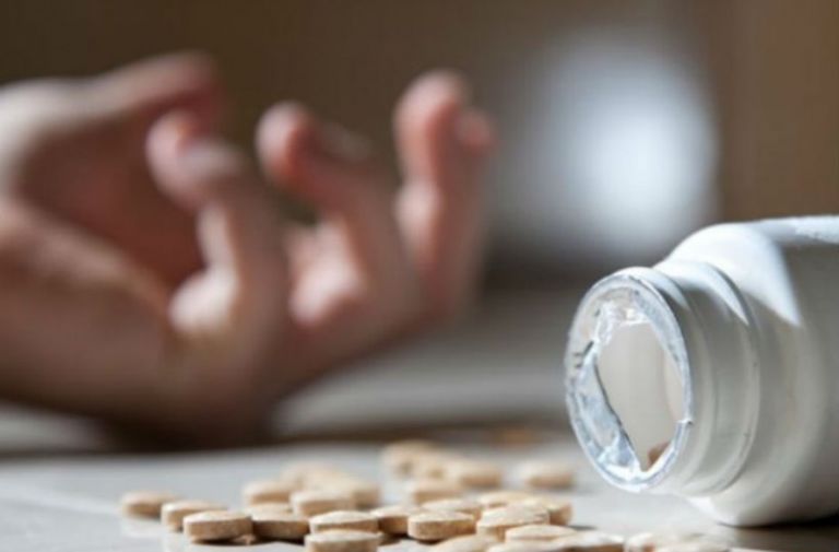 Νέα απόπειρα αυτοκτονίας – 33χρονος πήρε χάπια και έκοψε τις φλέβες του | tanea.gr