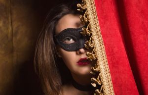 Τι συμβαίνει μέσα στα sex club; – Eργαζόμενες αποκαλύπτουν όλα τα μυστικά τους