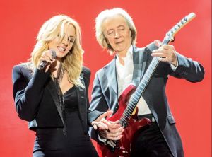 Σπίτι με το MEGA: Πρεμιέρα με Πέγκυ Ζήνα και Κώστα Τουρνά