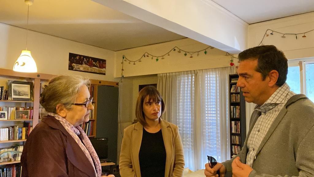 Τσίπρας σε Κολοβού: Την ιστορία αυτή θα την βλέπουμε διαρκώς εξαιτίας του πτωχευτικού νόμου του Μητσοτάκη