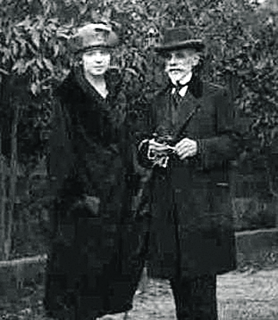 Η Μαρίνα Μπαρέ και η Λιλή Ζηρίνη