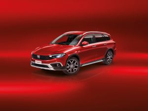 FIAT TIPO, με νέες εκδόσεις το ιταλικό μικρομεσαίο οικογειακό