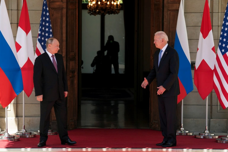 Ρωσία για πόλεμο: Ο Πούτιν δηλώνει τώρα ανοιχτός σε διαπραγματεύσεις με τις ΗΠΑ