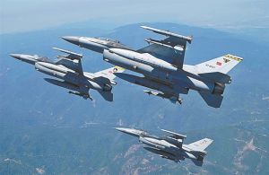 Τουρκία: Εκνευρισμός Ερντογάν από «χαστούκια» ΗΠΑ και Μενέντεζ – Μπαράζ προκλήσεων στο Αιγαίο