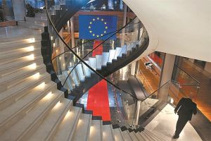 «Η ΕΕ δεν μπορεί να λειτουργήσει χωρίς τους λομπίστες»