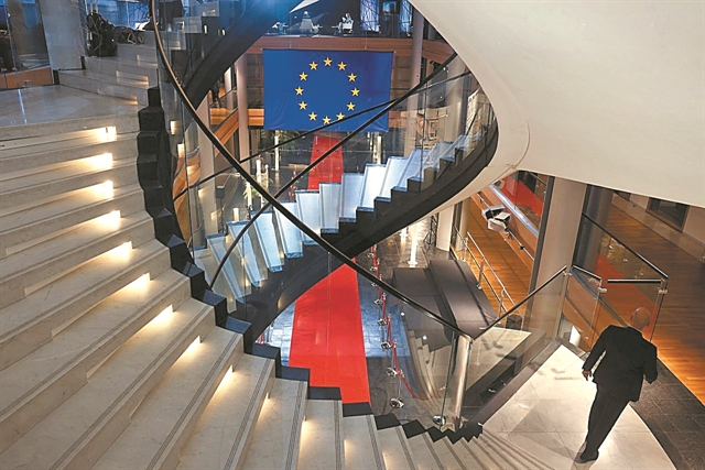 «Η ΕΕ δεν μπορεί να λειτουργήσει χωρίς τους λομπίστες»