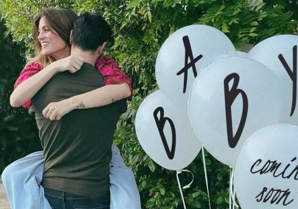 Γέννησε η Μαίρη Συνατσάκη – Το φύλο του μωρού της με τον Ιαν Στρατή