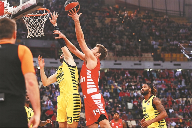 Ερυθρόλευκο ρεσιτάλ