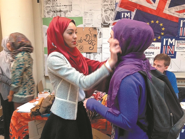 Aν δεν είσαι woke, σκάσε!