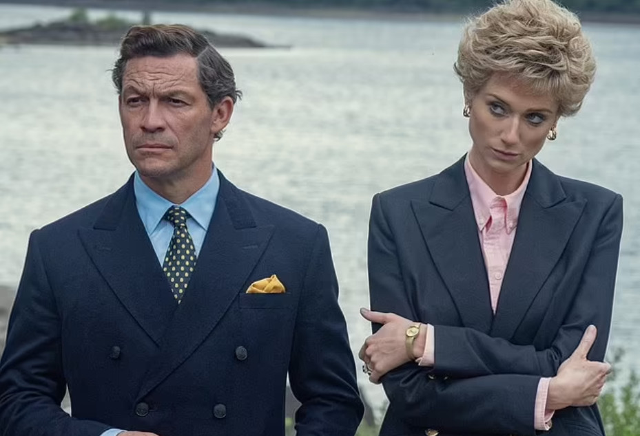 The Crown: Οι πρώτες αντιδράσεις για αμφιλεγόμενες σκηνές με τη Νταϊάνα νεκρή