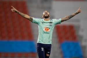 Χαμόγελα στη Βραζιλία: O Νεϊμάρ φωνάζει «παρών»