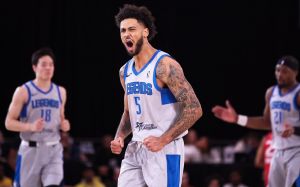 Πετούσε «φωτιές» ο Ντόρσεϊ στη νίκη των Τέξας Λέτζεντς