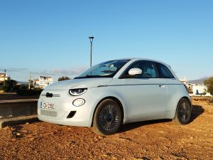Fiat 500e 3+1: Το μικρό ηλεκτρικό των Ιταλών έχει και ένα ακόμη ατου!
