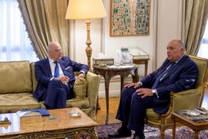 Η Αίγυπτος πιέζει τη Λιβύη να αλλάξει πορεία