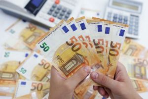 Αυξάνονται οι μισθοί στον ιδιωτικό τομέα