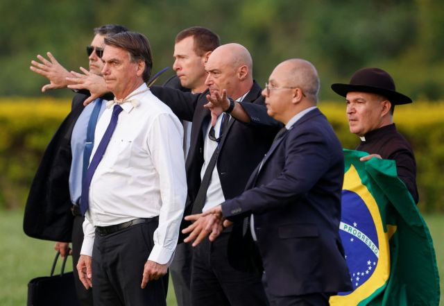 Ο Μπολσονάρο έφυγε για τις ΗΠΑ δύο ημέρες πριν λήξει η θητεία του