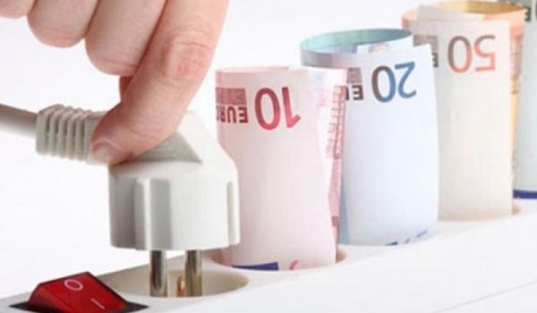 Μεγάλες επιδοτήσεις για να καλυφθούν οι αυξήσεις στα τιμολόγια ρεύματος