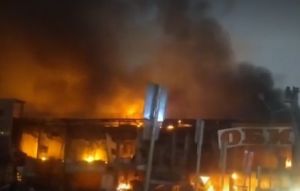 Ρωσία: Μεγάλη πυρκαγιά σε εμπορικό κέντρο της Μόσχας με νεκρό