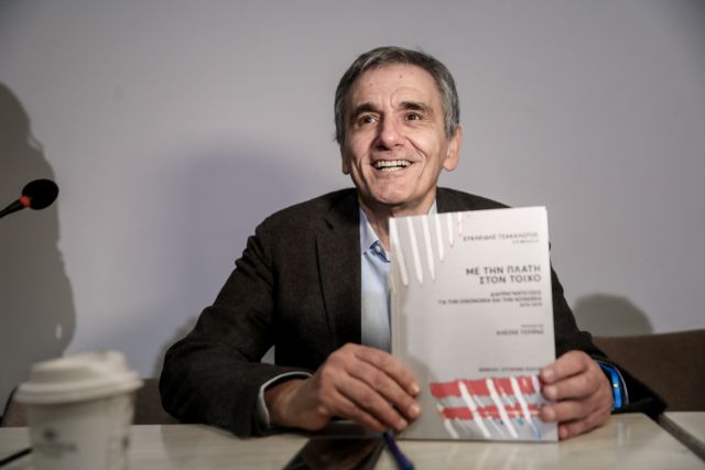 Το παρασκήνιο της παρουσίασης του βιβλίου του Τσακαλώτου