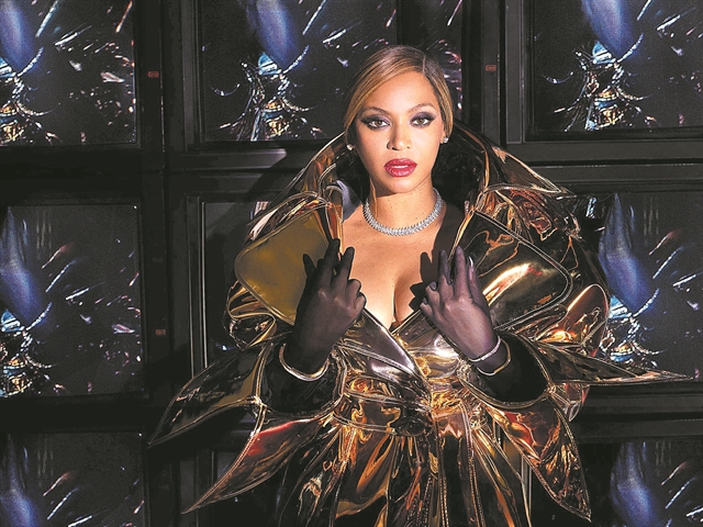 Το χρυσό βινύλιο της Μπιγιονσέ, το Madwalk 2022