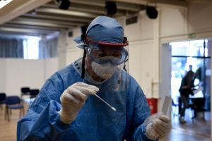 Λουκίδης: 7.000 με 8.000 κρουσμάτα κοροναϊού την ημέρα -Καμπανάκι για αύξηση  ιογενών λοιμώξεων