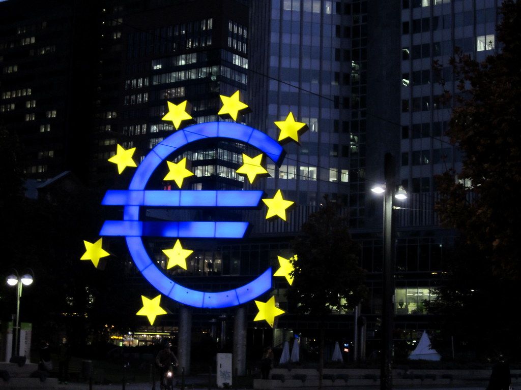 Eurostat: Στο 2,3% η ανάπτυξη στην Ευρωζώνη το τρίτο τρίμηνο