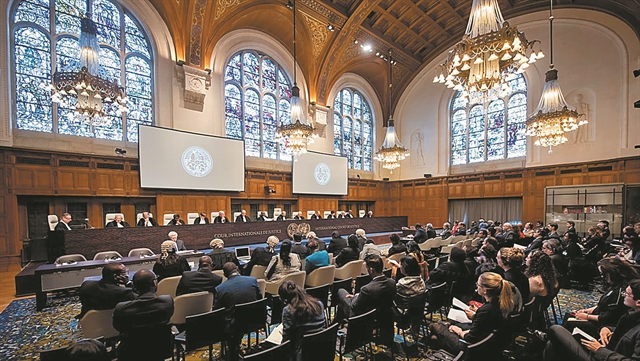 «Σχέδιο Χάγη» σε τρία μέτωπα