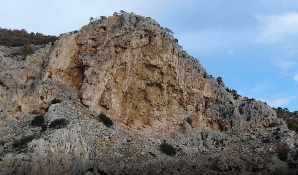 Κακιά Σκάλα: Βίντεο από το σημείο της κατολίσθησης | tanea.gr