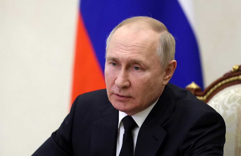 Η Ρωσία θα υπερασπιστεί τα συμφέροντά της με όλα τα διαθέσιμα μέσα, λέει ο Πούτιν