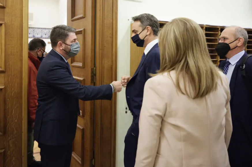 Αγρια κόντρα Οικονόμου με ΠΑΣΟΚ για Καϊλή: «Ο Ανδρουλάκης ψάχνει δικαιολογίες για συνεργασία με Τσίπρα»