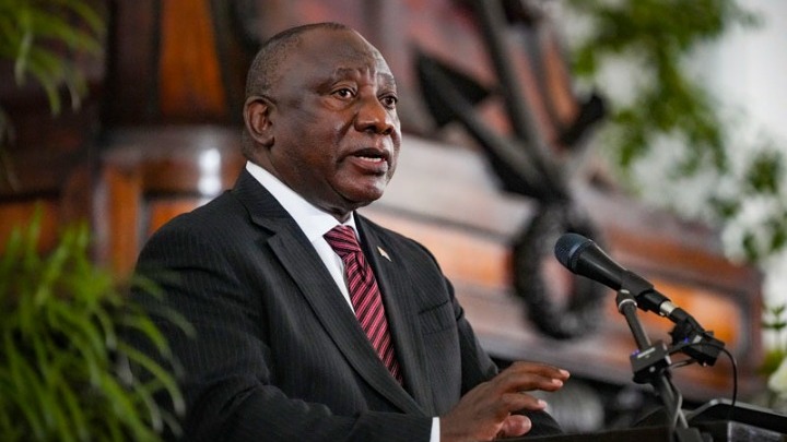 Νότια Αφρική: Αναβλήθηκε η απόφαση για τον πρόεδρο Ραμαφόζα