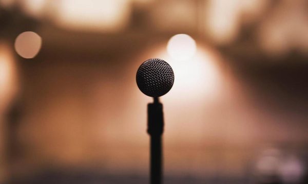 Τράπερ: Συνελήφθη πασίγνωστος τραγουδιστής στον Άγιο Παντελεήμονα