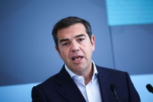 Τσίπρας: Αυτά τα Χριστούγεννα να είναι τα τελευταία μέσα στον βούρκο της αδικίας