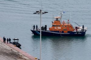 Ανδραβίδα: Υποβρύχιο ρομπότ και ωκεανογραφικό στις έρευνες για τον εντοπισμό του κυβερνήτη του Φάντομ