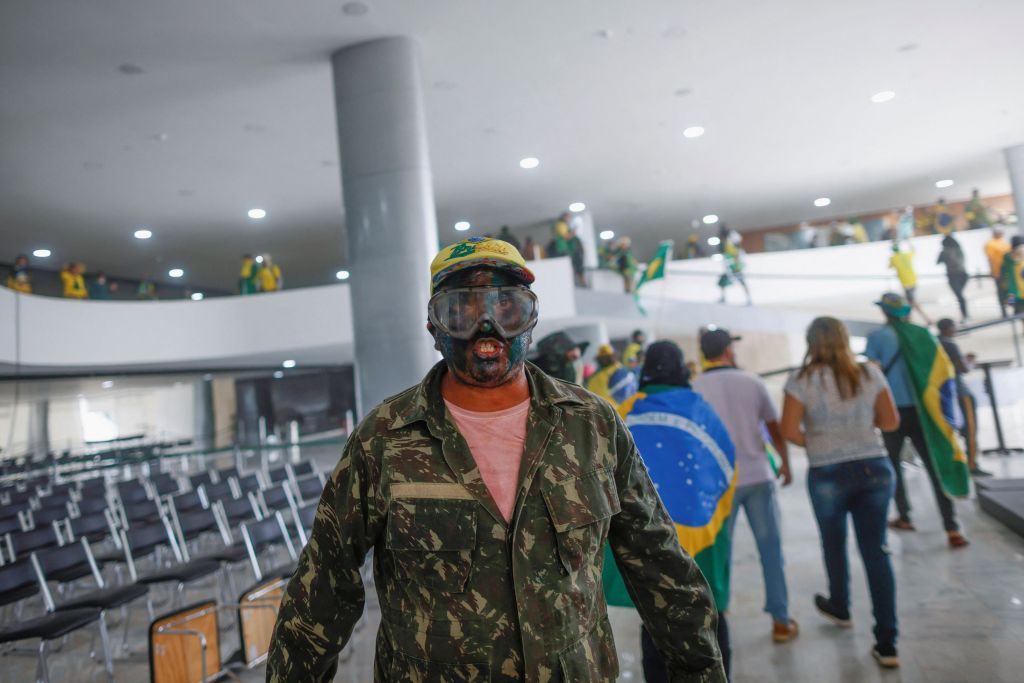 Βραζιλία: Έζησε το δικό της Καπιτώλιο – Δείτε βίντεο και φωτογραφίες από τα θλιβερά επεισόδια