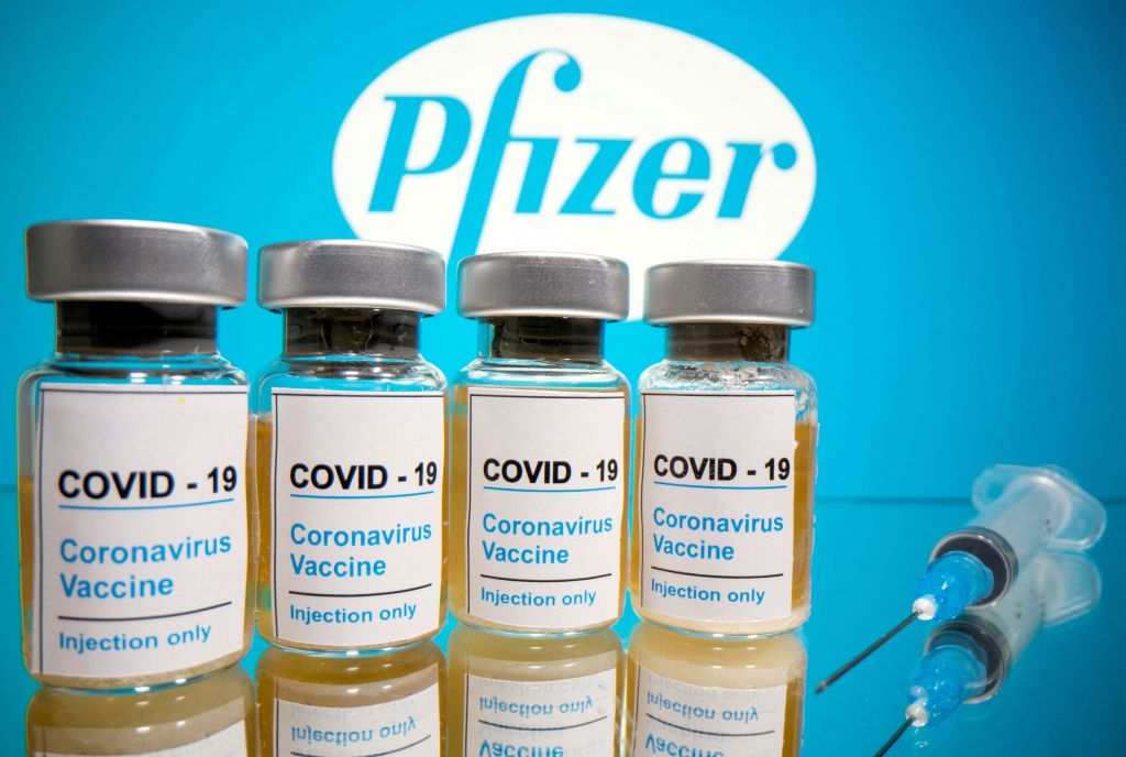 Παζάρια Βρυξελλών – Pfizer για το γιγάντιο περίσσευμα