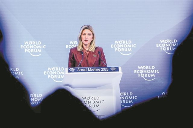 «Βοηθήστε να τελειώσει ο πόλεμος στη χώρα μου»