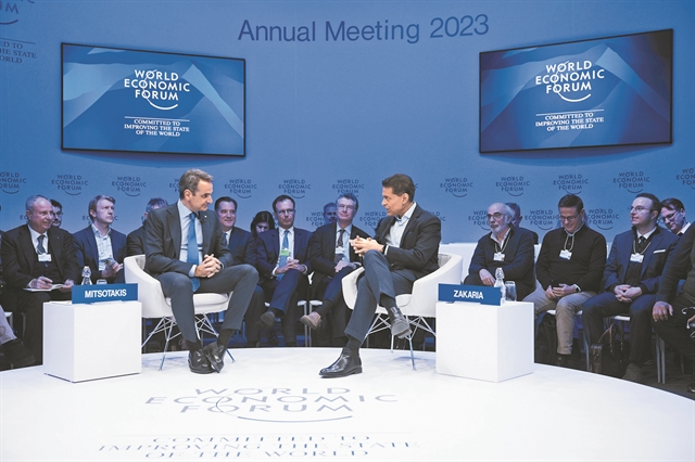 Μπαράζ οικονομικών και επιχειρηματικών επαφών