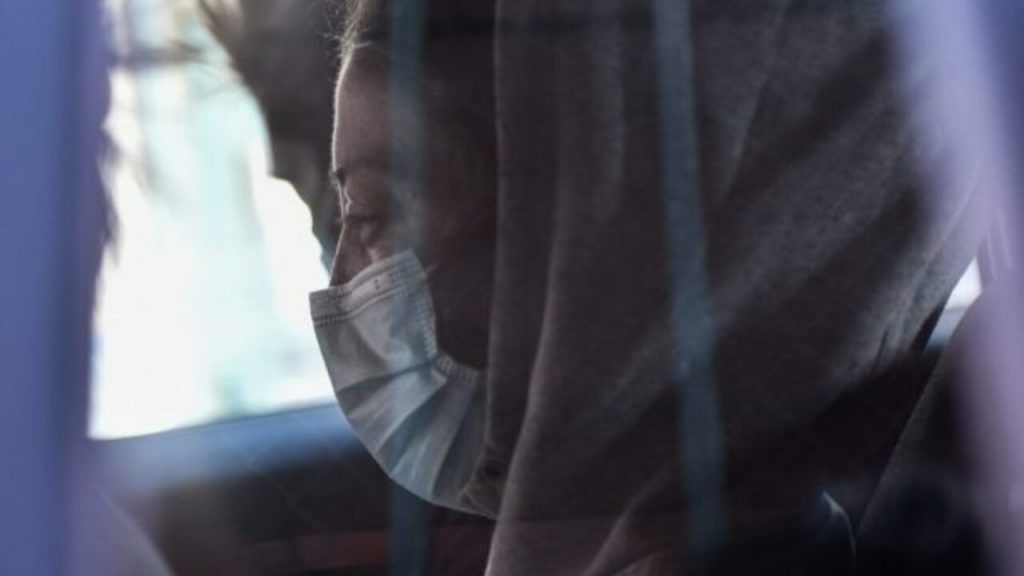 Βιασμός 12χρονης: Ξεκίνησε απεργία πείνας η μητέρα της ανήλικης | tanea.gr