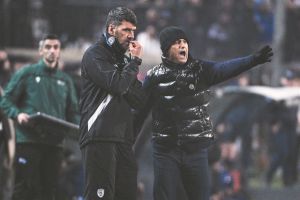 Στη σκιά του Λουτσέσκου