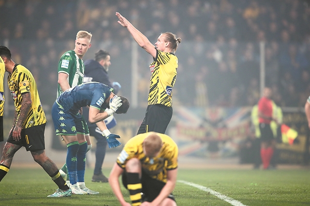 Ενταση (και) πριν από τη σέντρα