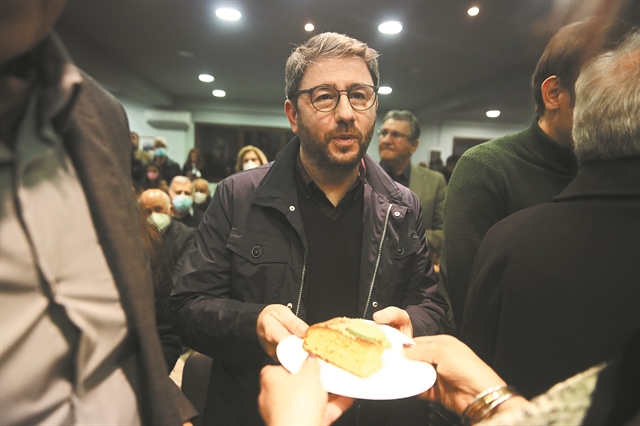 Ξαρχάκος ή Σαββόπουλος;