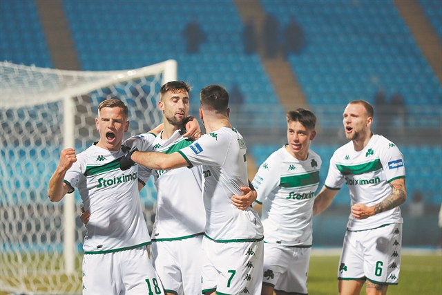 Μια ομάδα που αρνείται να παραδοθεί