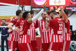 Ολυμπιακός – Φοίνικας Σύρου 4-0: Τεράστια πρόκριση των «ερυθρόλευκων» και τελικός με ΠαναθηναΪκό