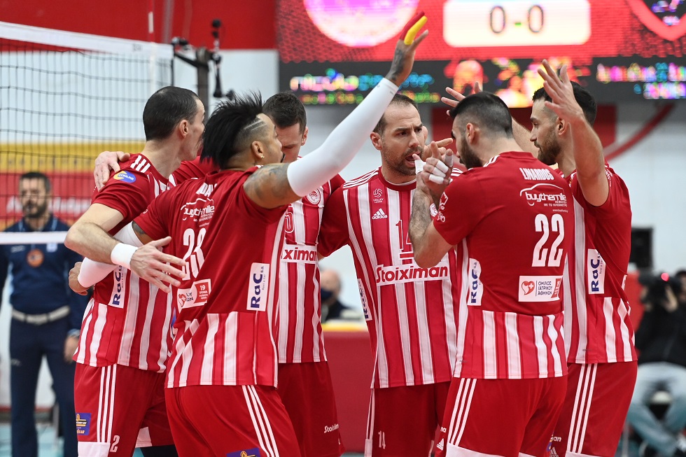 Ολυμπιακός – Φοίνικας Σύρου 4-0: Τεράστια πρόκριση των «ερυθρόλευκων» και τελικός με ΠαναθηναΪκό