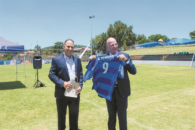 Εμείς σταθμίζουμε