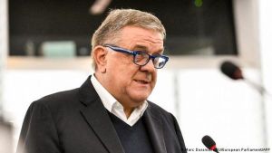 Qatargate: Στη φυλακή για δύο μήνες ακόμα o Παντσέρι