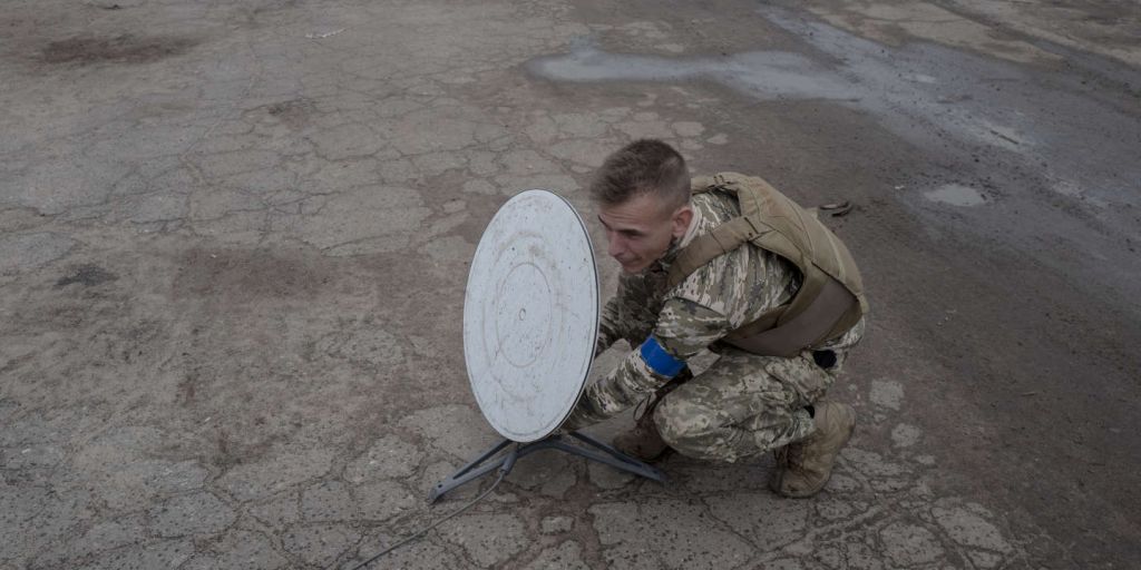 Πώς οι δορυφόροι του Ελον Μασκ έσωσαν την Ουκρανία