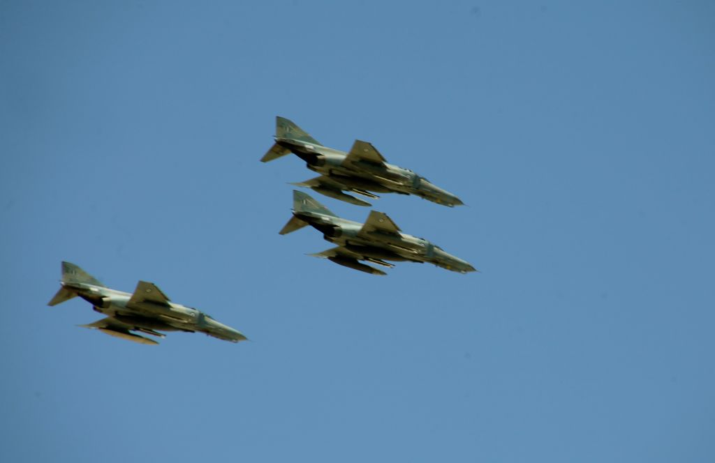 Ανδραβίδα: Βρέθηκαν συντρίμμια του Φάντομ – Αγωνία για την τύχη των πιλότων